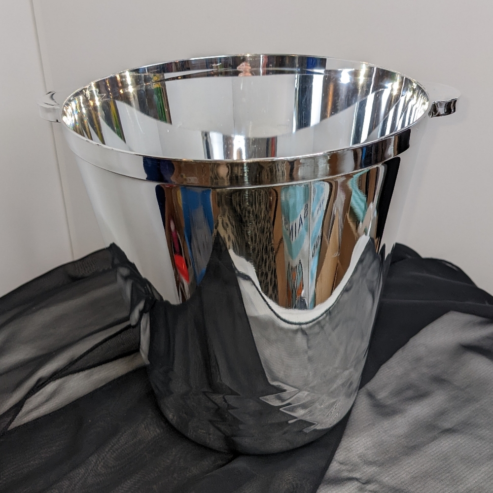 Greenbrier Intl NWOT ice bucket plastic mirror like silver 2 qt Set of 3